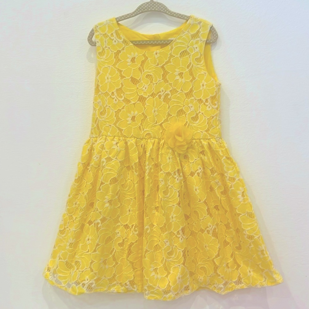 Children’s Place 5T yellow lace dress size: 5T
